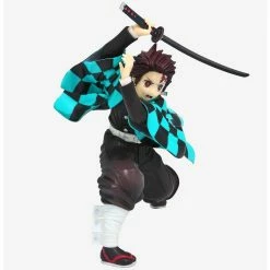 Alternative view of Buy ???? Boxlunch Bandai Spirits Demon Slayer: Kimetsu No Yaiba FiguartsZERO Tanjiro Kamado (Proceed With Unbreakable Heart And Sword Ver.) Figure ⌛