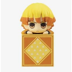 Brand new ???? Boxlunch FuRyu Demon Slayer: Kimetsu No Yaiba Hikkake Vol.1 Zenitsu Figure (Ver. A) ⌛